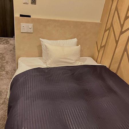 Hotel Livemax Mihara Ekimae Экстерьер фото